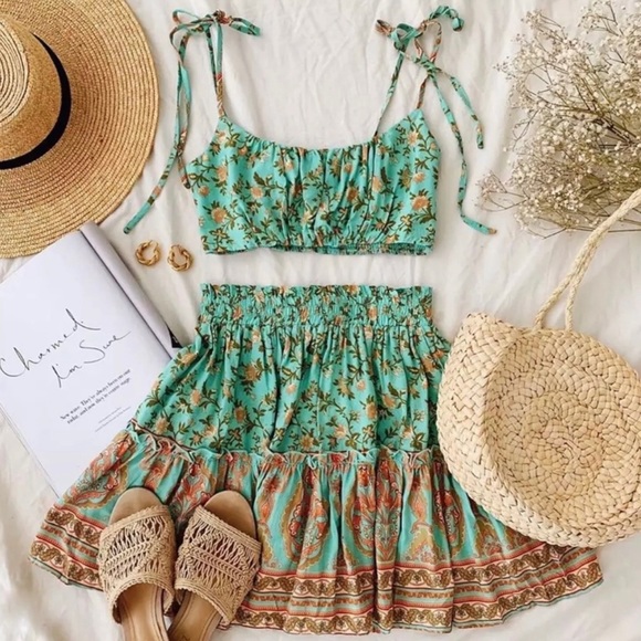 Boho Gypsy Floral Print 2 Piece Skirt Crop Top Set - Picture 5 of 12